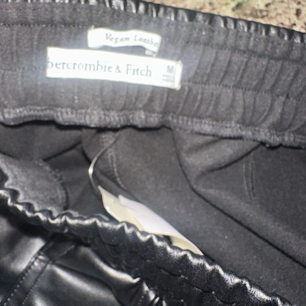 New Abercrombie and Fitch Size Medium Vegan Leather Womens Pants Black Straight - Picture 7 of 9